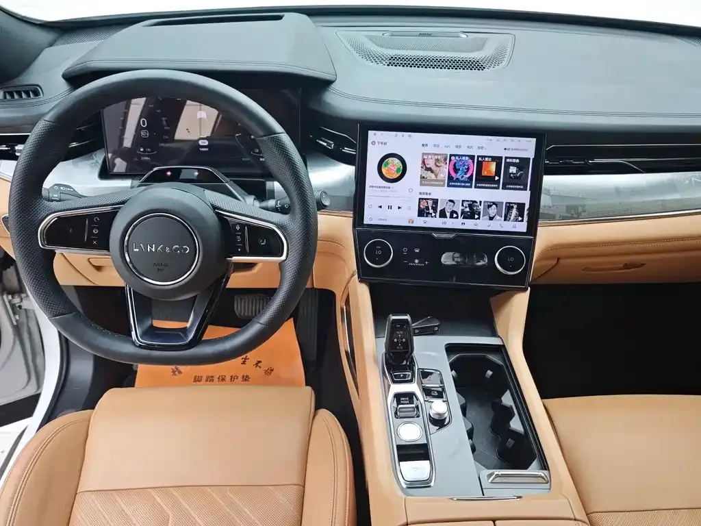 Lynk & Co 09 PHEV 2023 из CN, фото 8