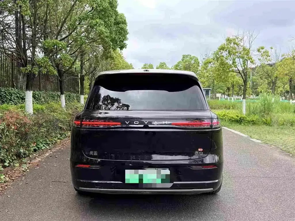 VOYAH Lantu Taishan 2026 из CN, фото 8
