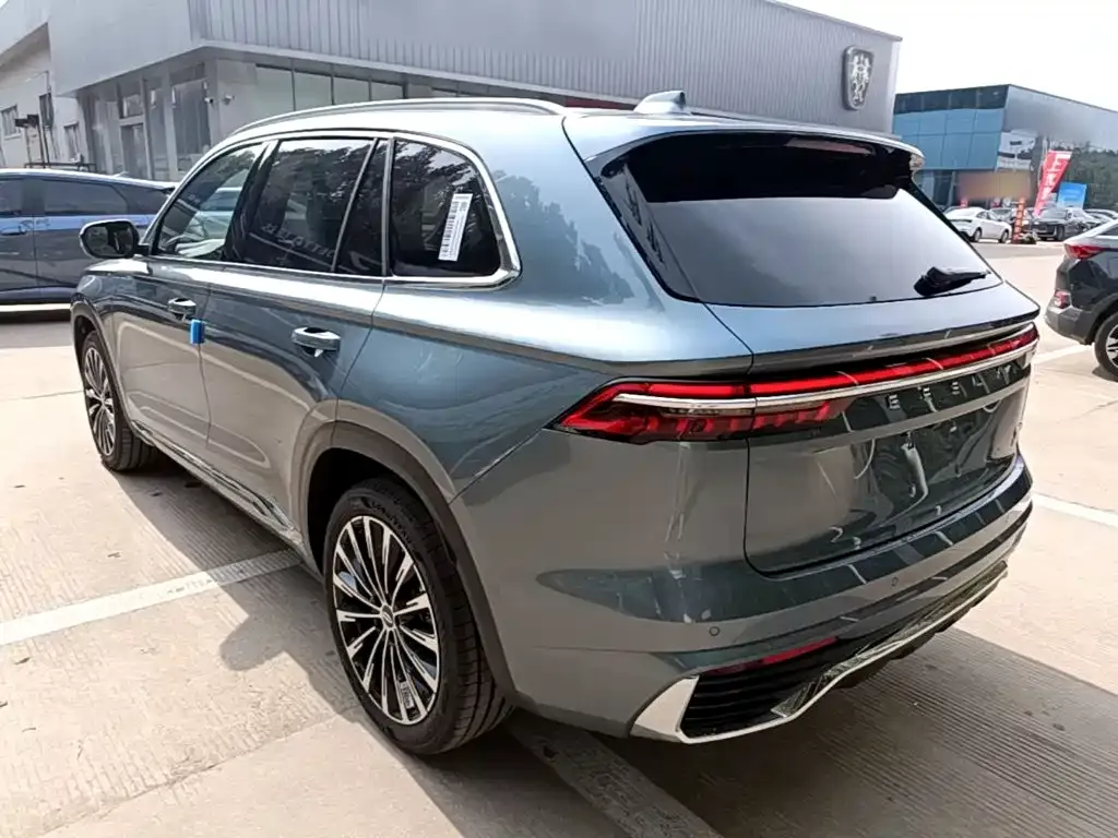 Geely Xingyue L — фото 8