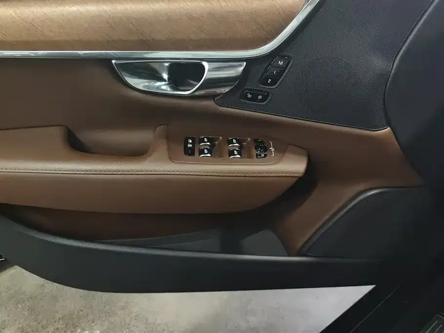 Volvo S90 — фото 3
