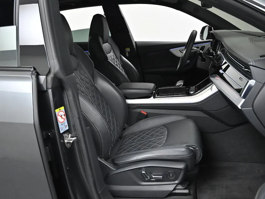 Audi Q8 2023 из KR, фото 10