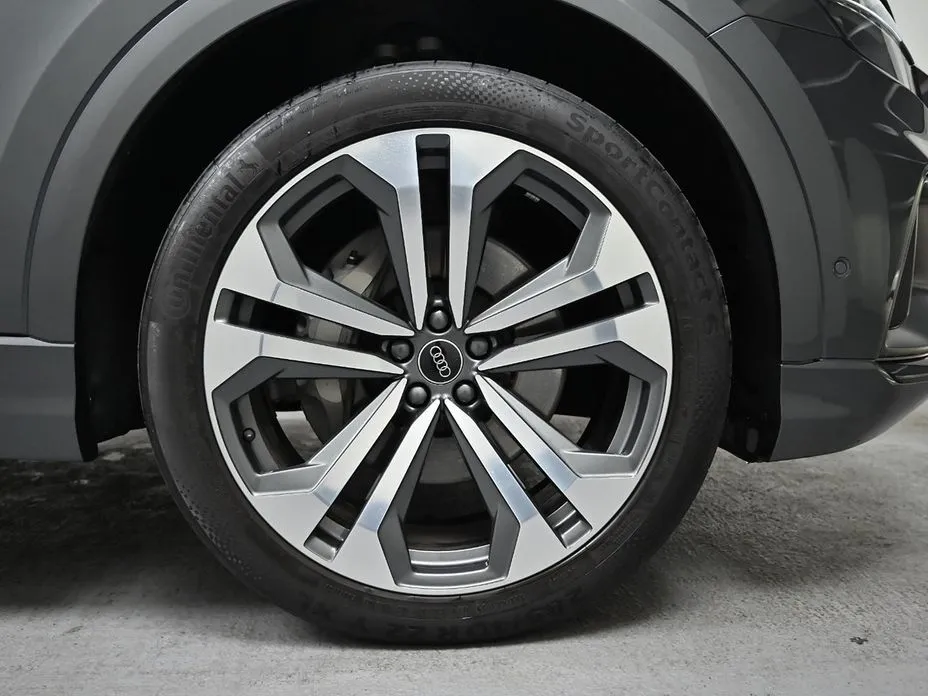 Audi Q8 2023 из KR, фото 6