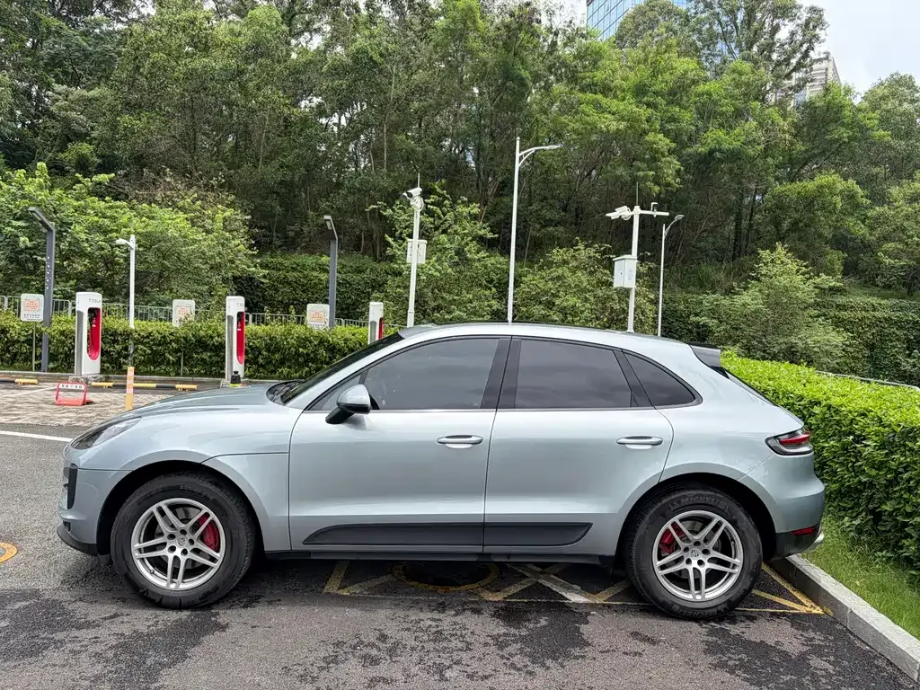 Porsche Macan — фото 7