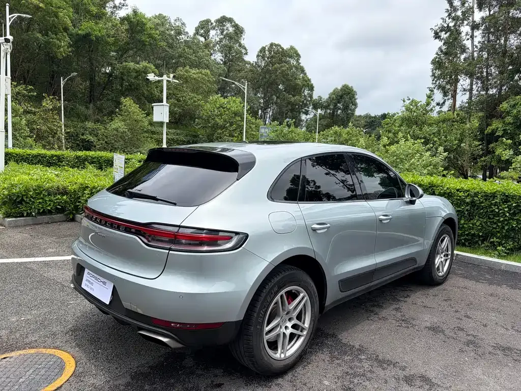 Porsche Macan — фото 9