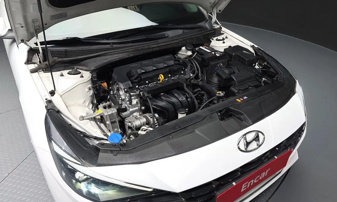 Hyundai AVANTE — фото 2