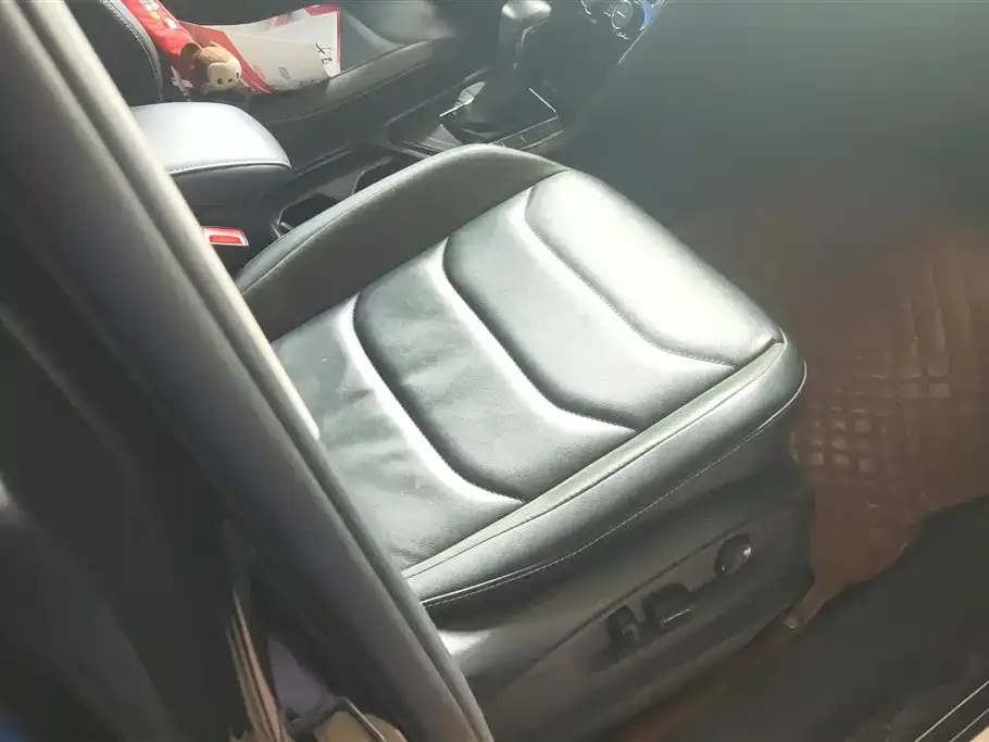 Volkswagen Tiguan L 2021 из CN, фото 4