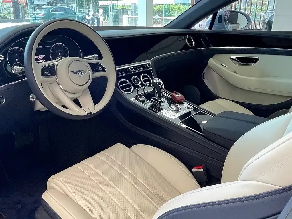 Bentley Continental — фото 4