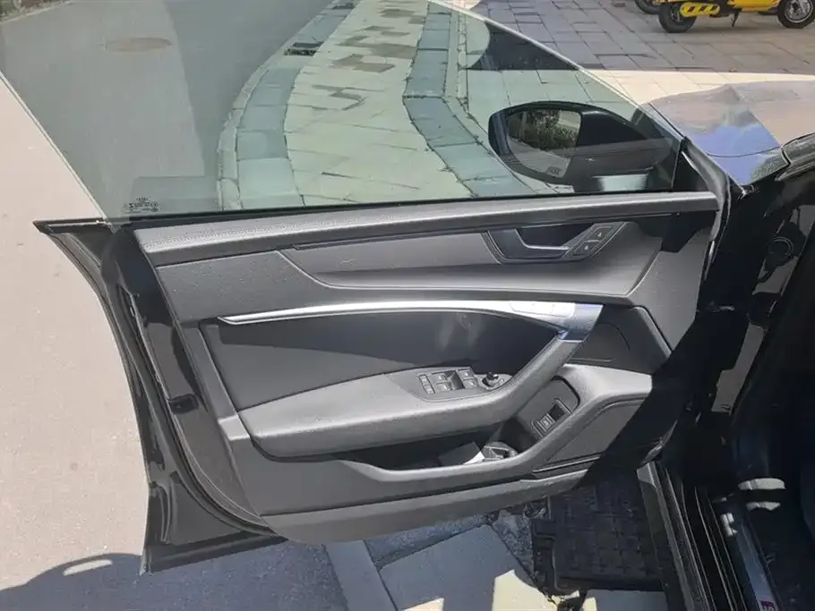 Audi A7 — фото 10