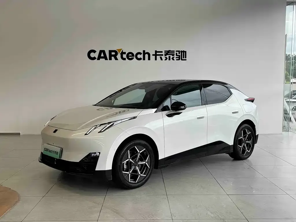 Lynk & Co Z20