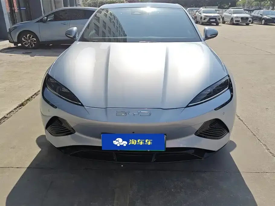 BYD Seal — фото 2