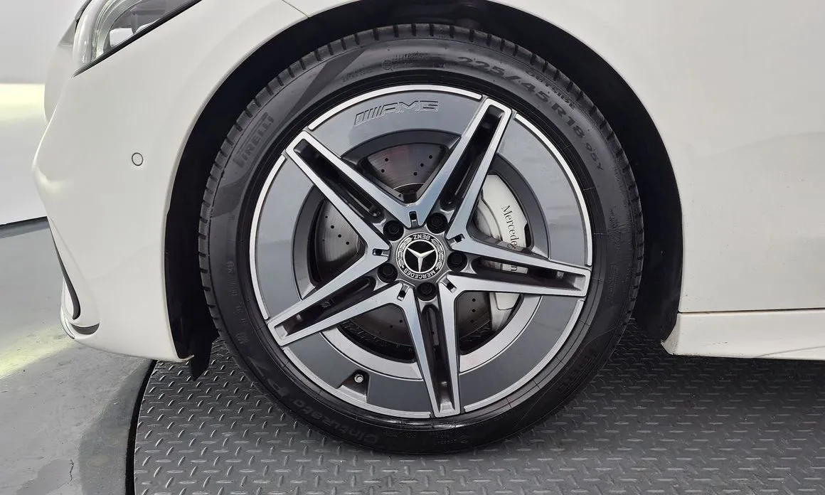Mercedes-Benz C-Class 2025 из KR, фото 9