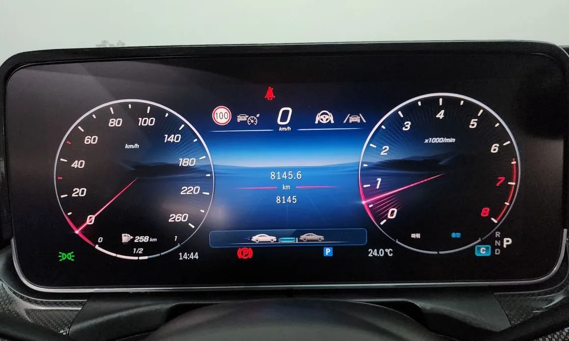 Mercedes-Benz C-Class 2025 из KR, фото 6