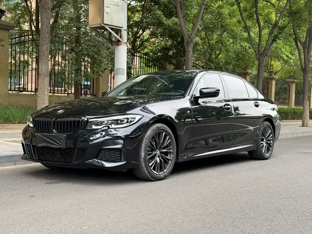 BMW 3 Series — фото 1