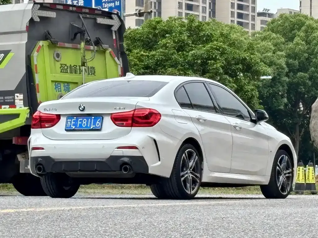 BMW 1 Series 2021 из CN, фото 4