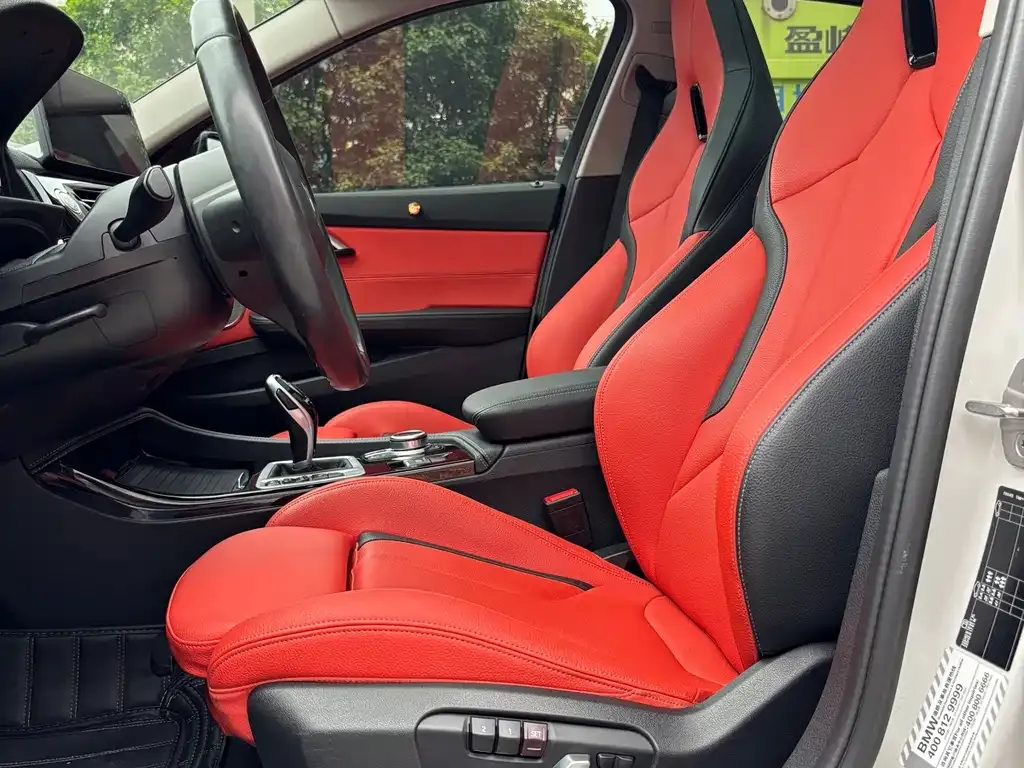 BMW 1 Series 2021 из CN, фото 7