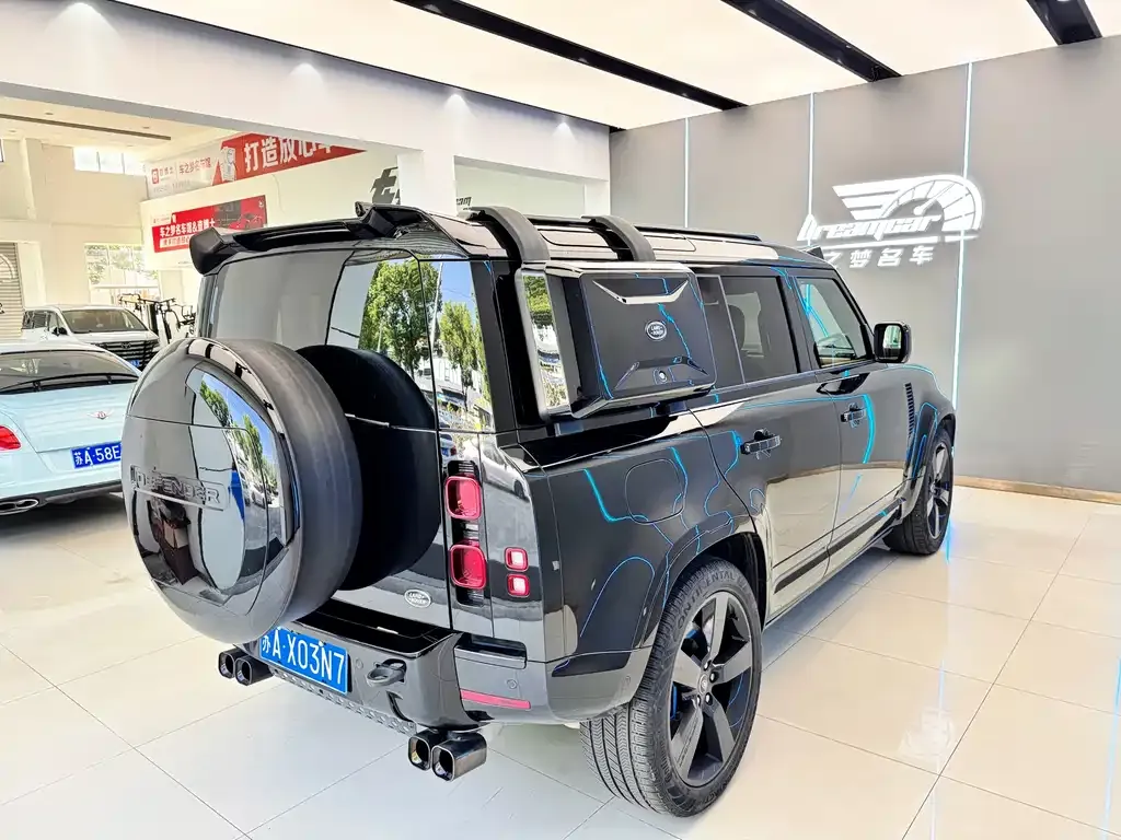 Land Rover Defender — фото 5