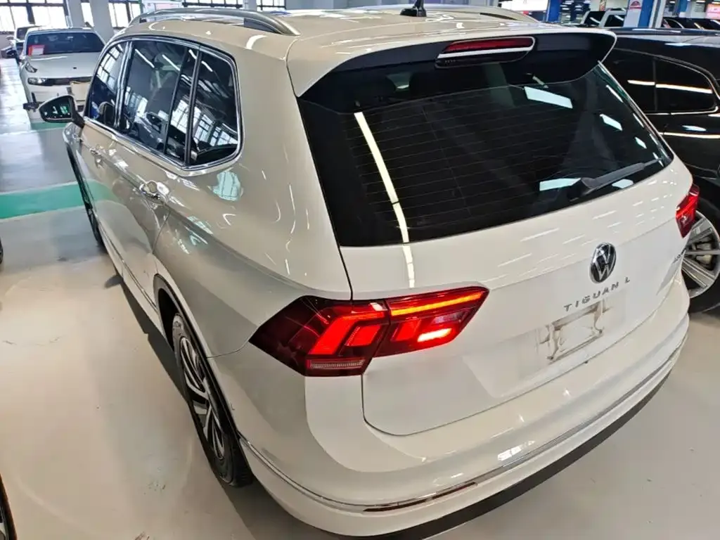 Volkswagen 途观L插电混动 2021 из CN, фото 8