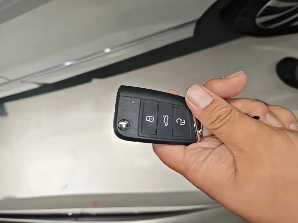 Volkswagen 途观L插电混动 2021 из CN, фото 2