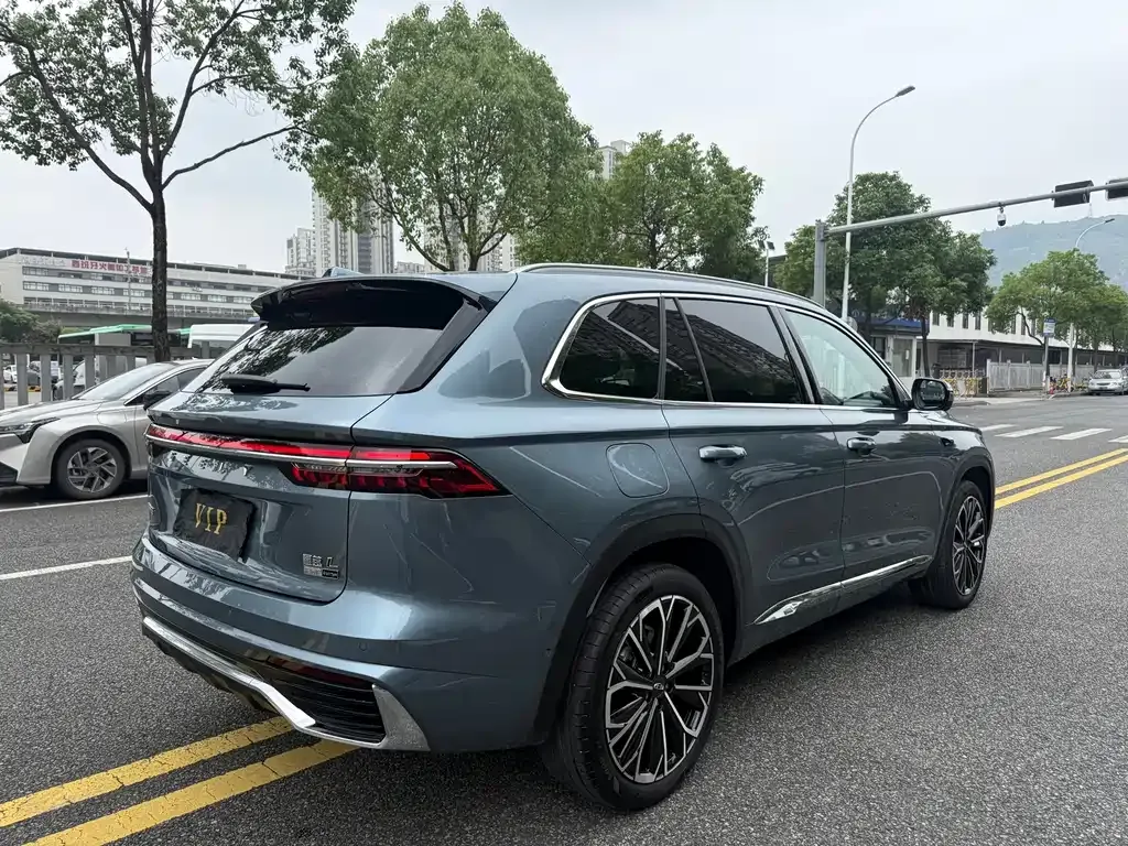 Geely Xingyue L — фото 9