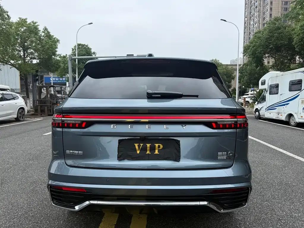 Geely Xingyue L — фото 10
