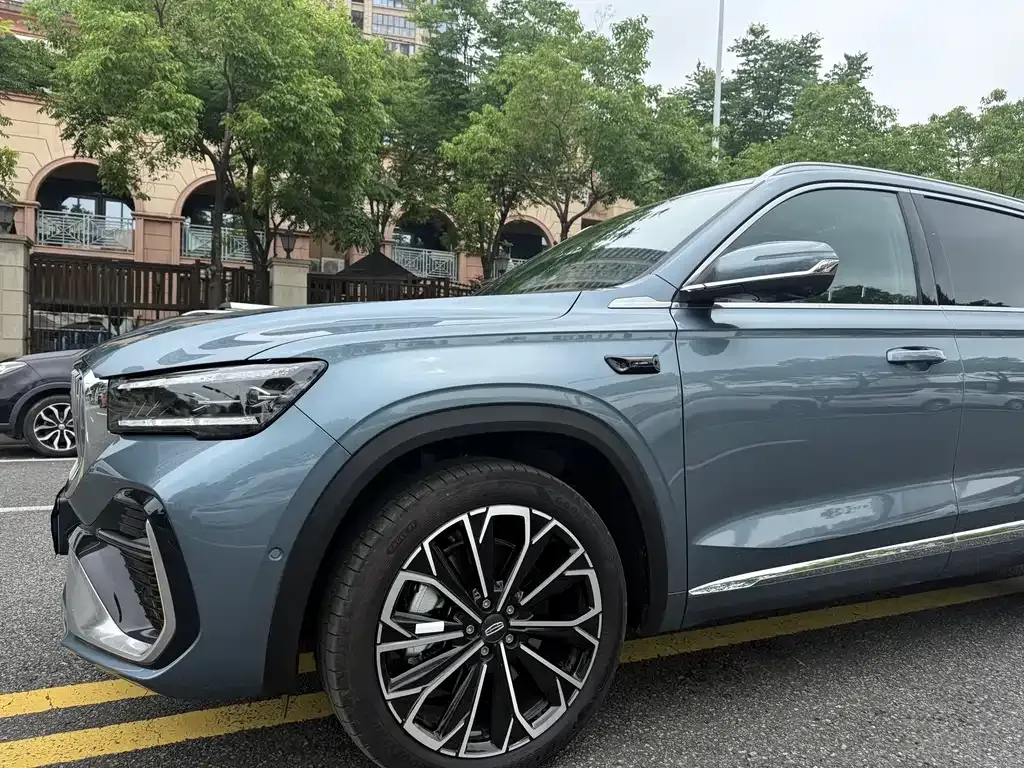 Geely Xingyue L — фото 4