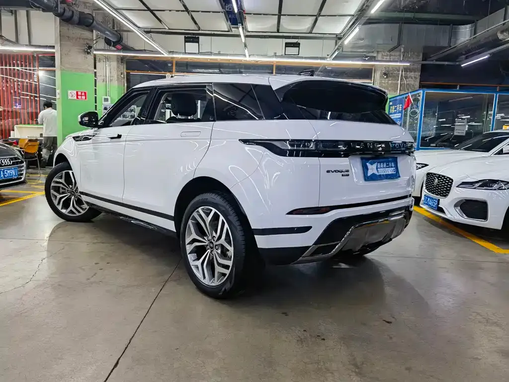 Land Rover Evoque — фото 8