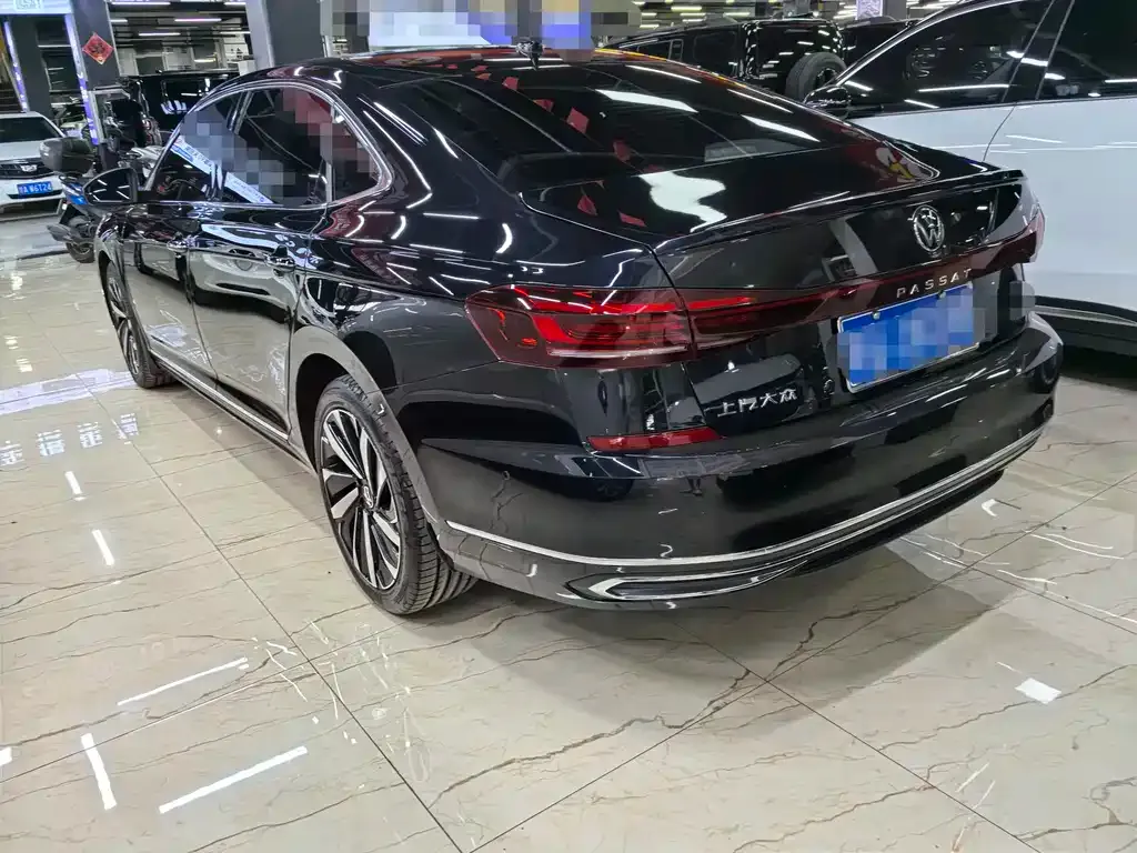 Volkswagen Passat — фото 4