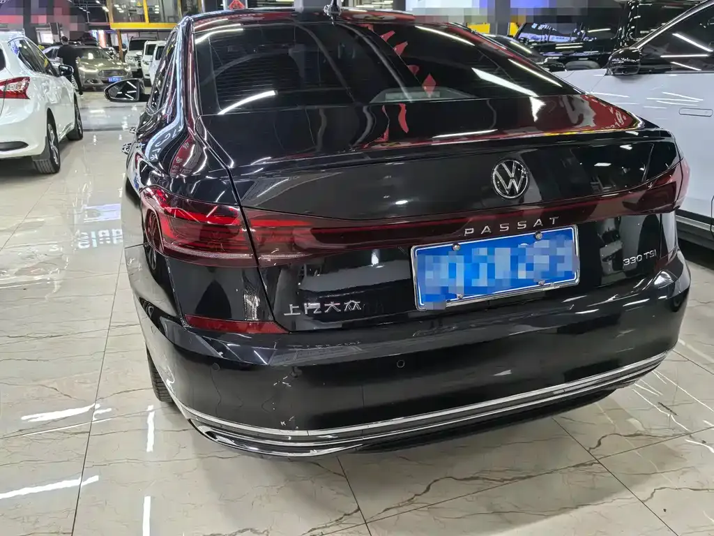Volkswagen Passat — фото 3