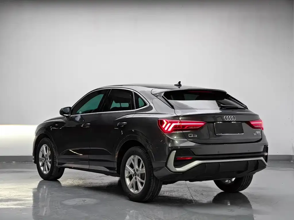 Audi Q3 Sportback 2023 из CN, фото 4