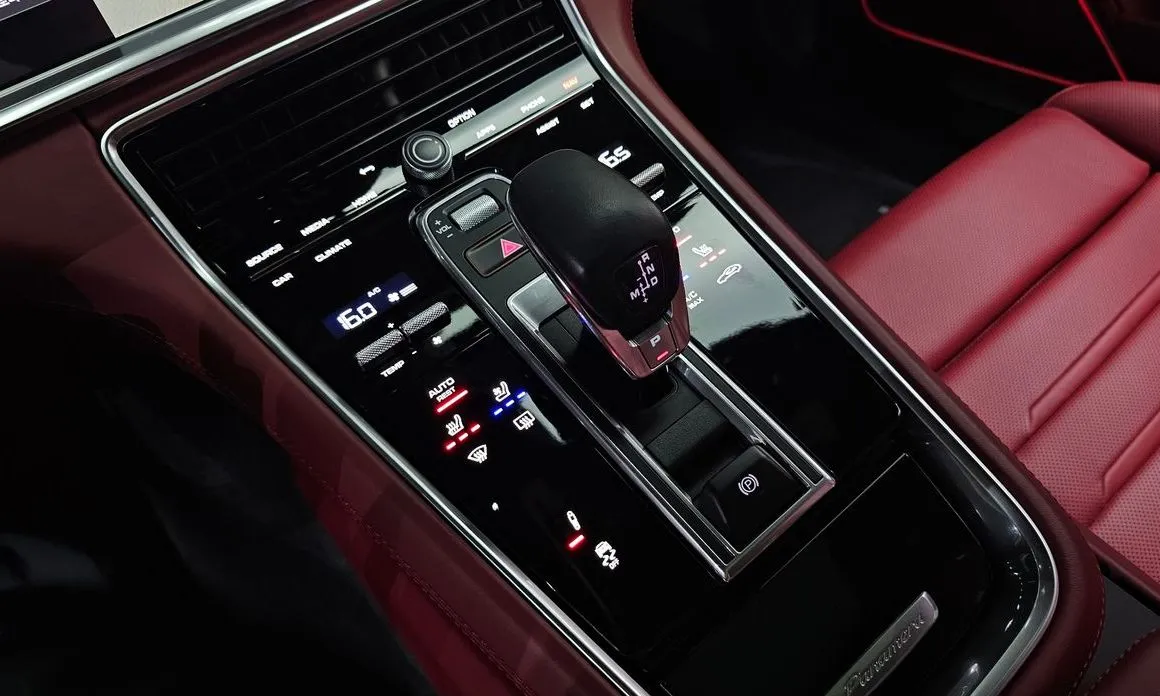Porsche Panamera 2021 из KR, фото 8