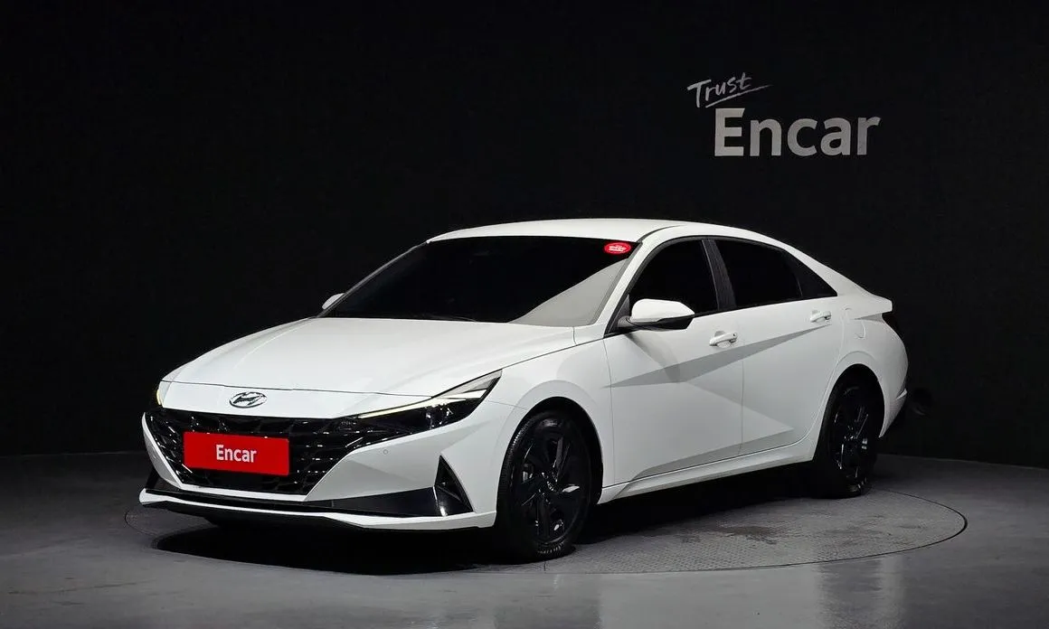 Hyundai AVANTE 2023 из KR, фото 1