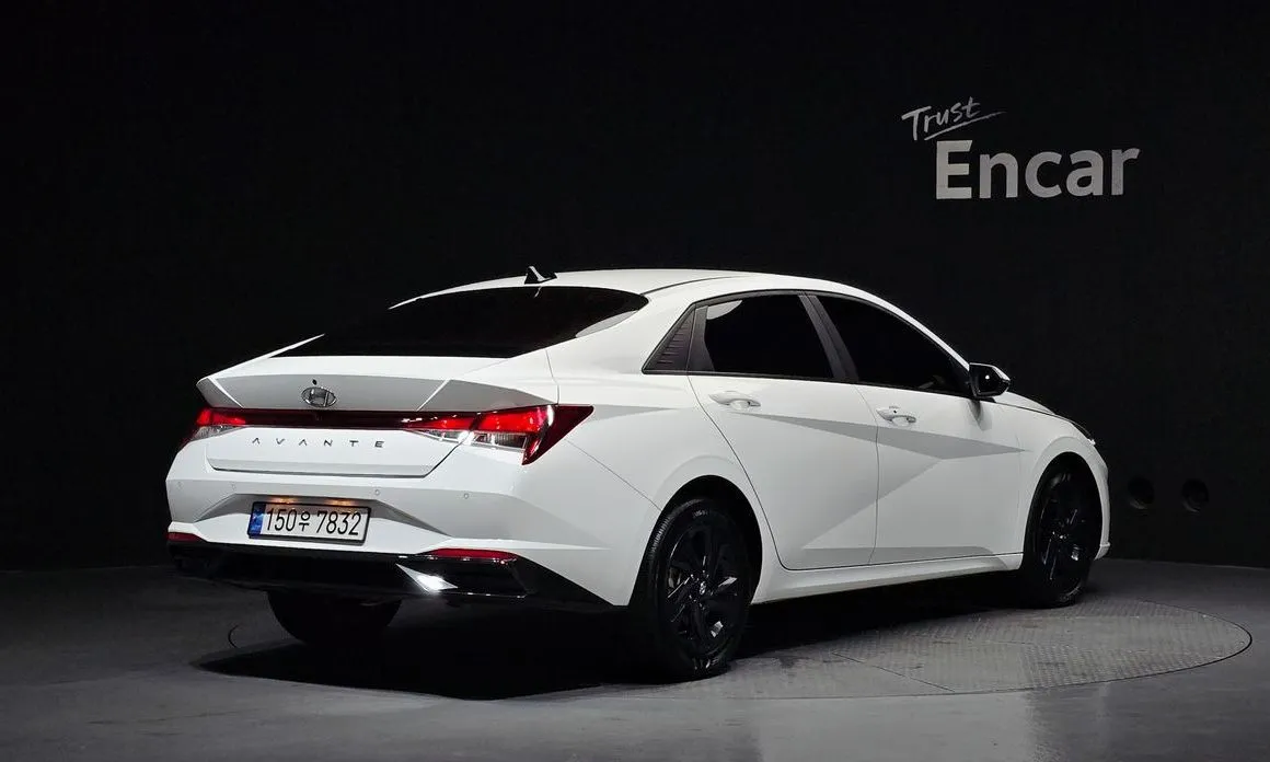 Hyundai AVANTE 2023 из KR, фото 4