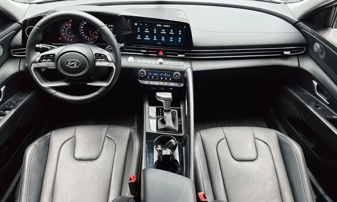 Hyundai AVANTE 2023 из KR, фото 10