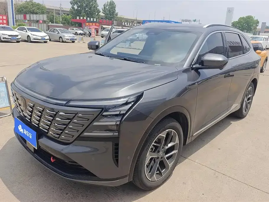 Changan CS75PLUS — фото 1