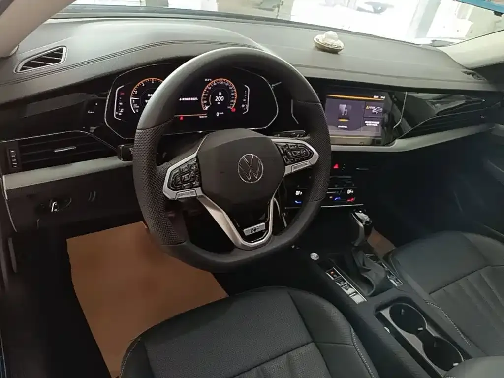 Volkswagen Passat — фото 6