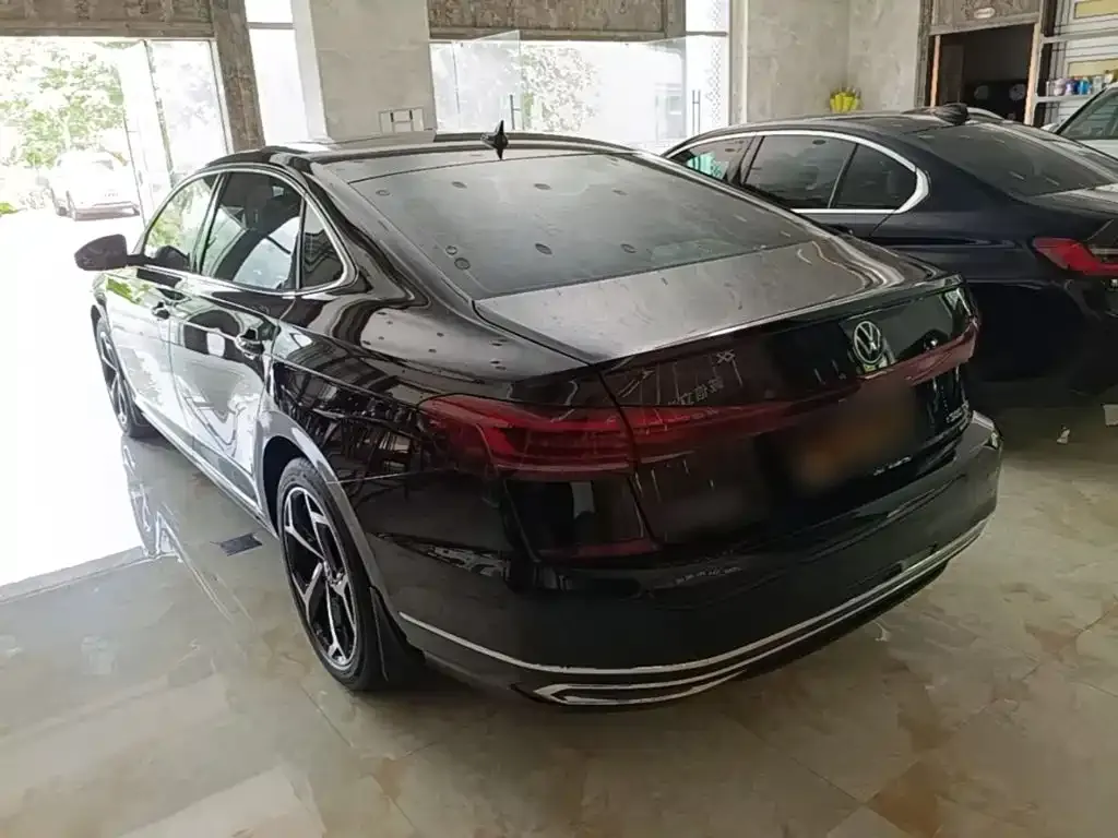 Volkswagen Passat — фото 3