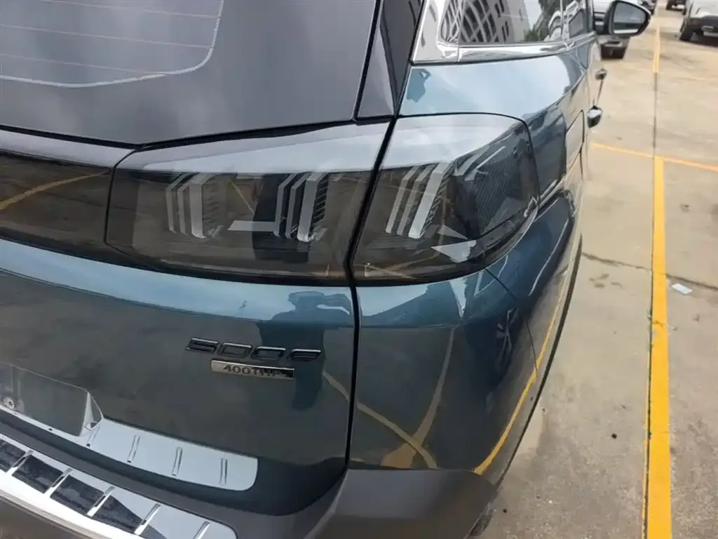 Peugeot 5008 2023 из CN, фото 6