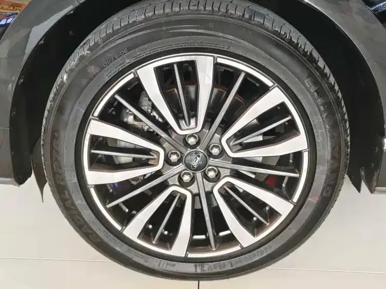 Ford Edge 2021 из CN, фото 3