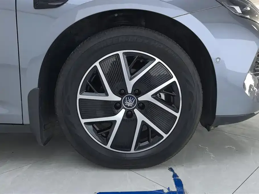 BYD Qin L — фото 6