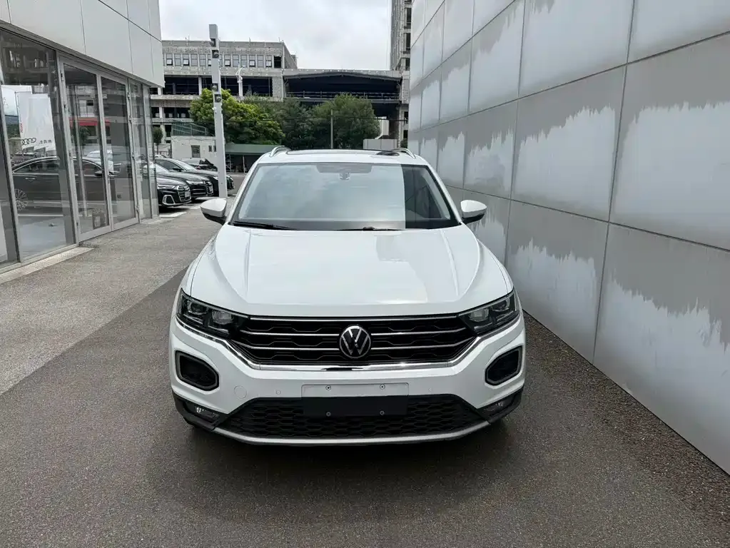 Volkswagen T-Roc — фото 3