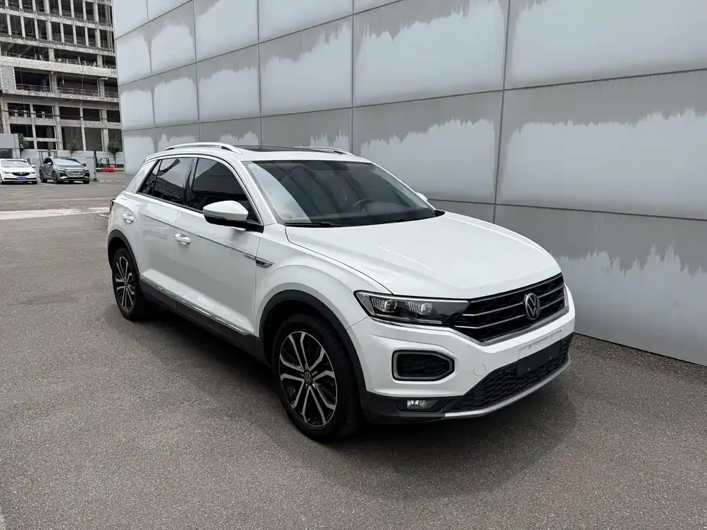 Volkswagen T-Roc — фото 5