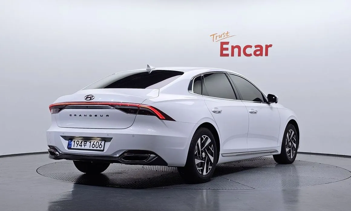 Hyundai Grandeur 2022 из KR, фото 7