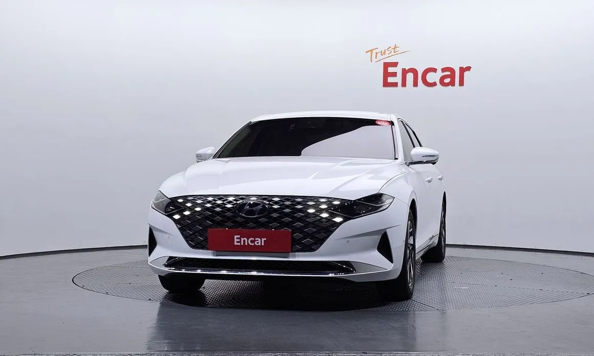 Hyundai Grandeur 2022 из KR, фото 2