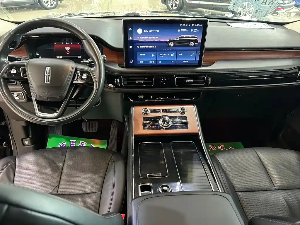 Lincoln Aviator — фото 10