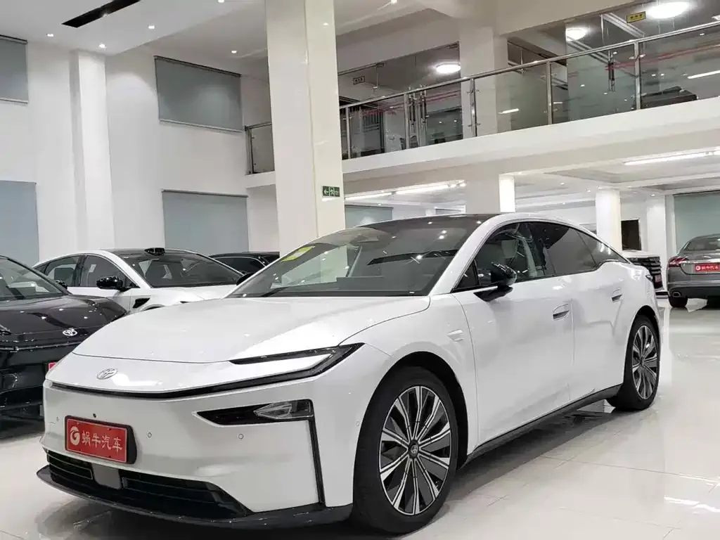 Toyota Platinum 7