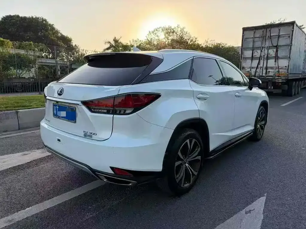 Lexus RX — фото 3