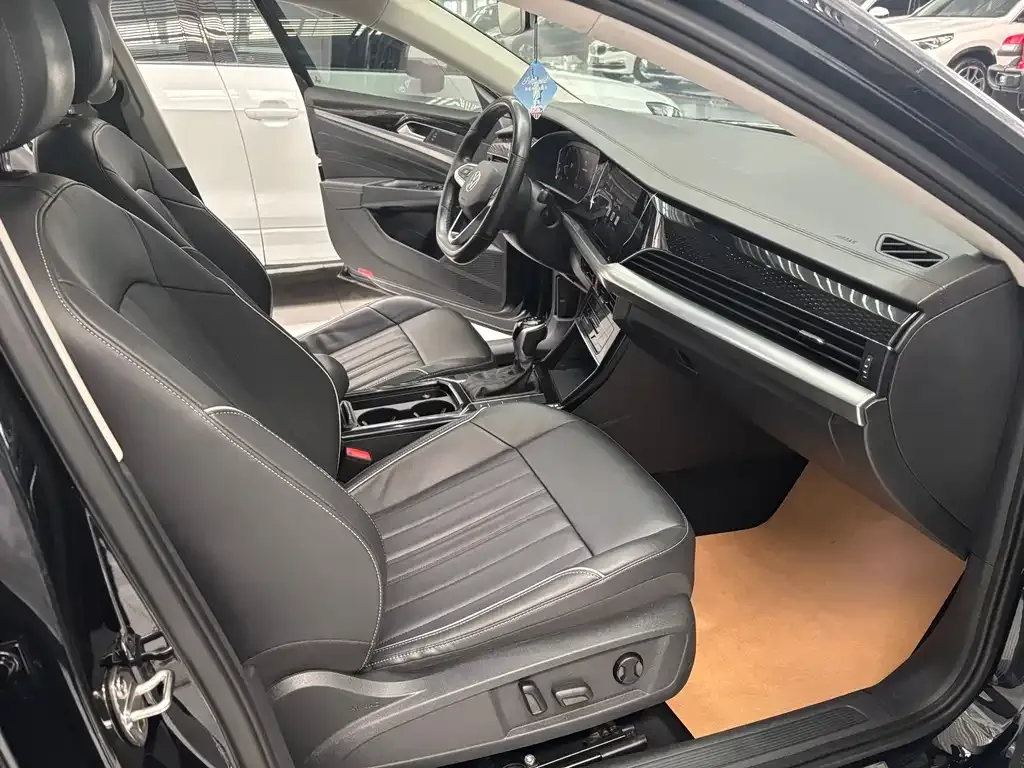 Volkswagen Passat — фото 3