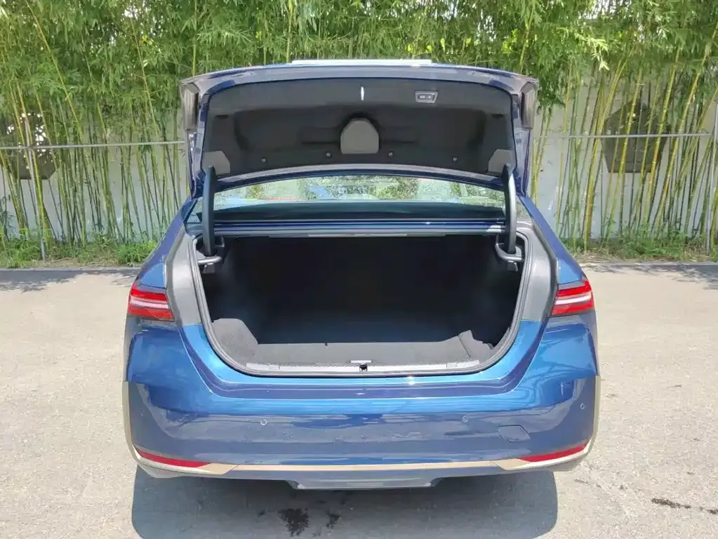 BMW i5 2024 из CN, фото 8
