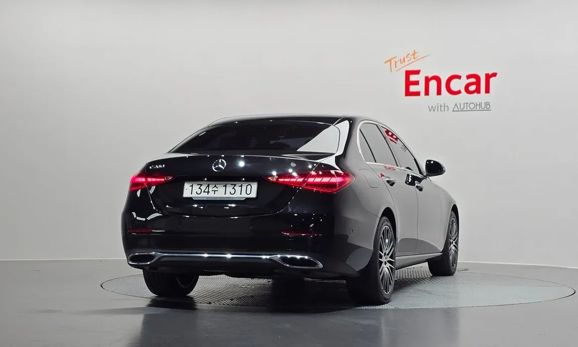 Mercedes-Benz C-Class 2023 из KR, фото 2