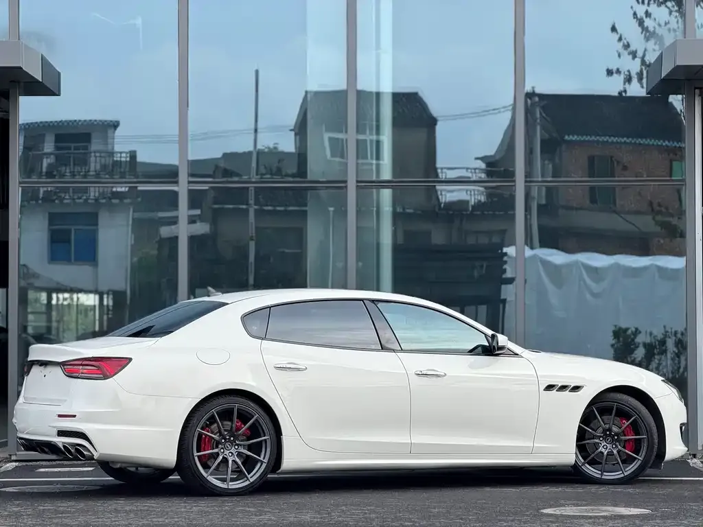 Maserati Quattroporte 2022 из CN, фото 3